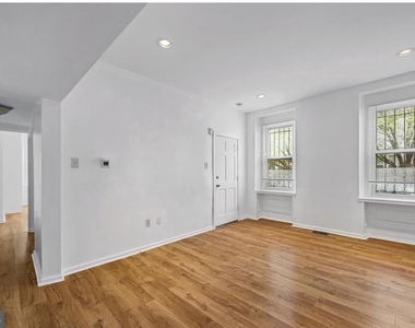 3800 Spring Garden Street - Photo Thumbnail 5