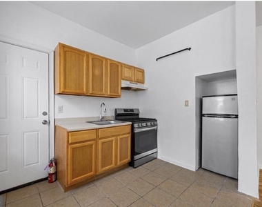 3800 Spring Garden Street - Photo Thumbnail 12