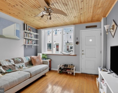 416 E Flora Street - Photo Thumbnail 2