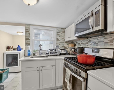 416 E Flora Street - Photo Thumbnail 8