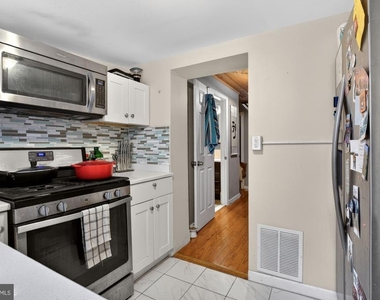 416 E Flora Street - Photo Thumbnail 10