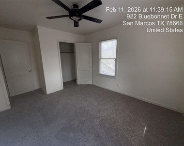 920-922 E Bluebonnet Dr - Photo Thumbnail 9