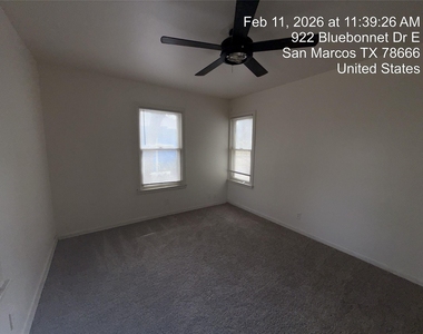 920-922 E Bluebonnet Dr - Photo Thumbnail 8