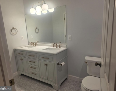 173 Providence Lane - Photo Thumbnail 18