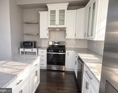 173 Providence Lane - Photo Thumbnail 5
