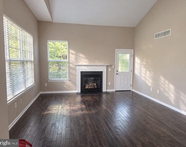 173 Providence Lane - Photo Thumbnail 11