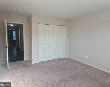 173 Providence Lane - Photo Thumbnail 14