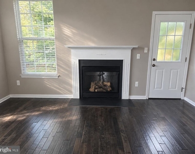173 Providence Lane - Photo Thumbnail 9