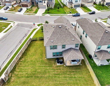 12720 Oxford Vineyard Ln - Photo Thumbnail 11