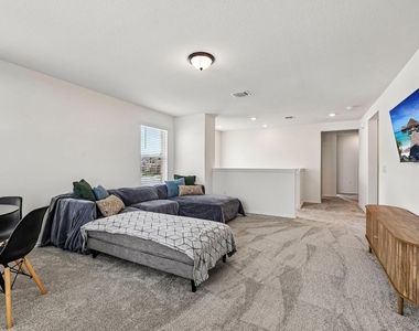 12720 Oxford Vineyard Ln - Photo Thumbnail 17