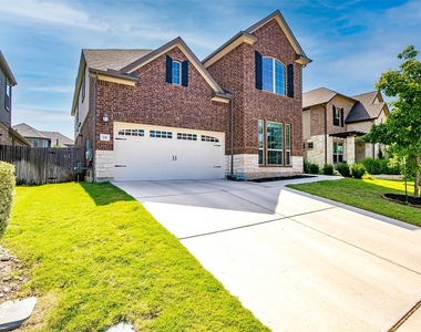 731 Expedition Way - Photo Thumbnail 2