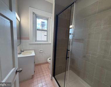 905 Swede Street - Photo Thumbnail 7