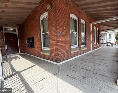 905 Swede Street - Photo Thumbnail 2