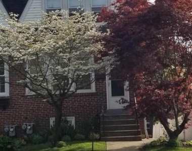 207 W 11th Avenue - Photo Thumbnail 1