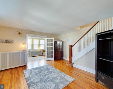 207 W 11th Avenue - Photo Thumbnail 6