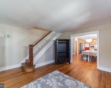 207 W 11th Avenue - Photo Thumbnail 7
