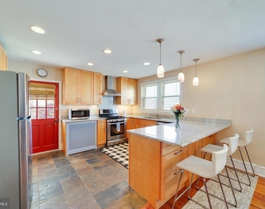 207 W 11th Avenue - Photo Thumbnail 11