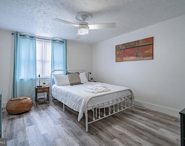 757 Benton - Photo Thumbnail 9