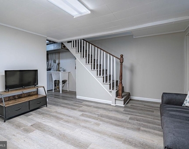 757 Benton - Photo Thumbnail 13