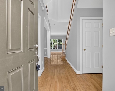 54 Old Barn Drive - Photo Thumbnail 9