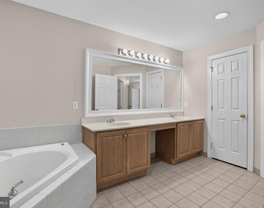 54 Old Barn Drive - Photo Thumbnail 51