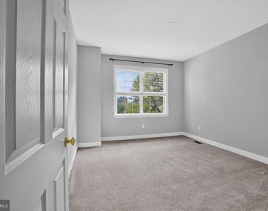 54 Old Barn Drive - Photo Thumbnail 53