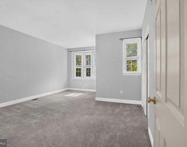 54 Old Barn Drive - Photo Thumbnail 55