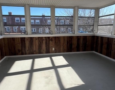 2045 Heather Road - Photo Thumbnail 7