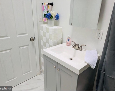 417 Copley Road - Photo Thumbnail 11
