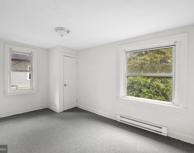 126 N Wycombe Avenue - Photo Thumbnail 3