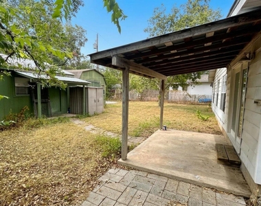 7603 Carriage Dr - Photo Thumbnail 18