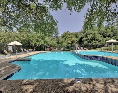 1015 E Yager Ln - Photo Thumbnail 37