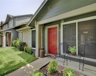 1015 E Yager Ln - Photo Thumbnail 1