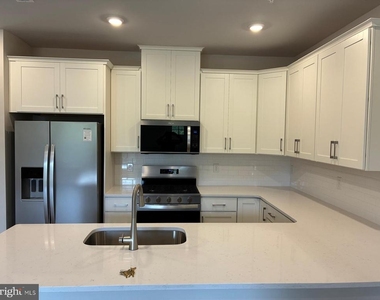 608 Brass Lane - Photo Thumbnail 6