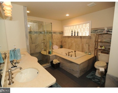 3149 Independence Court - Photo Thumbnail 5
