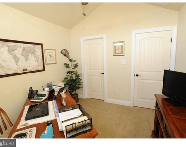 3149 Independence Court - Photo Thumbnail 9