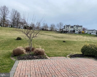 129 N Park Road - Photo Thumbnail 25