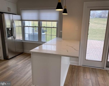 129 N Park Road - Photo Thumbnail 5