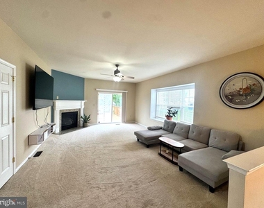 1225 Meadow Brook Drive - Photo Thumbnail 12