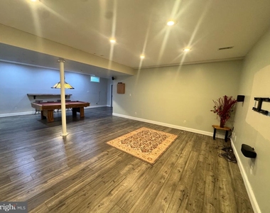 1225 Meadow Brook Drive - Photo Thumbnail 23