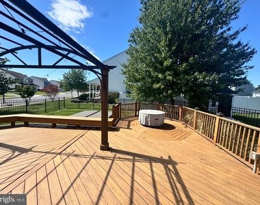 1225 Meadow Brook Drive - Photo Thumbnail 53
