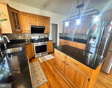 1225 Meadow Brook Drive - Photo Thumbnail 18