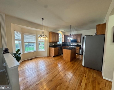 1225 Meadow Brook Drive - Photo Thumbnail 14