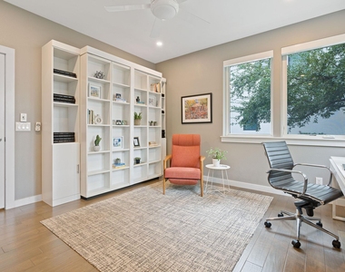609 West Lynn St - Photo Thumbnail 12