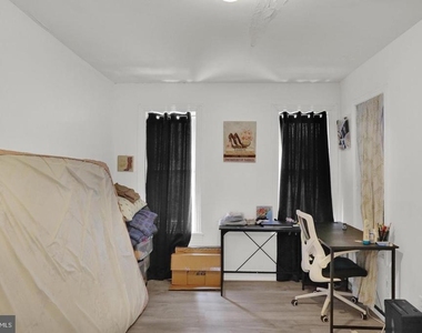 833 Green Street - Photo Thumbnail 10