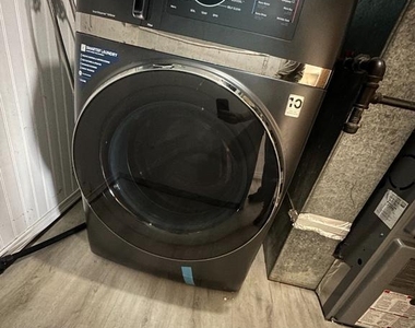 62 Lakeview Court - Photo Thumbnail 15