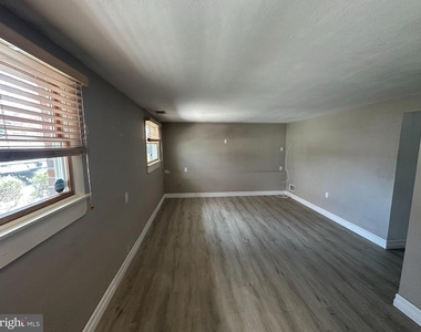 62 Lakeview Court - Photo Thumbnail 12