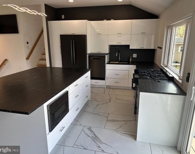 62 Lakeview Court - Photo Thumbnail 6