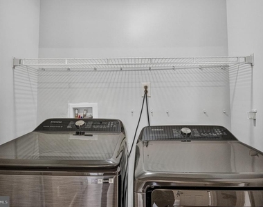 132 S Barrow Place - Photo Thumbnail 15