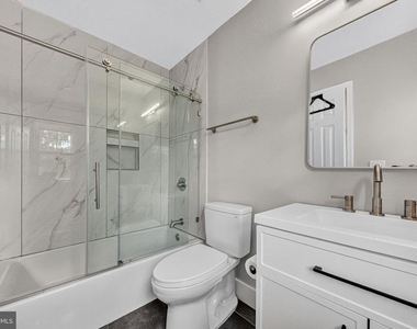 132 S Barrow Place - Photo Thumbnail 14
